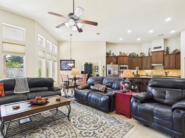 13526 Breakwater Path Loop, Houston, TX 77044