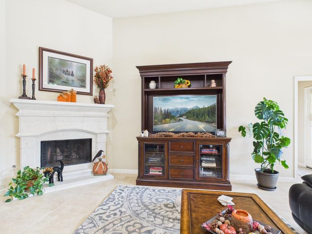 13526 Breakwater Path Loop, Houston, TX 77044