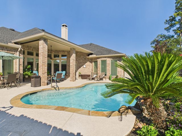 13526 Breakwater Path Loop, Houston, TX 77044