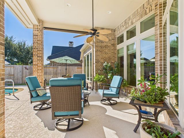 13526 Breakwater Path Loop, Houston, TX 77044