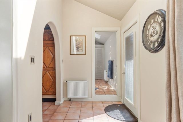 469 Lake Ave, Worcester, MA 01604