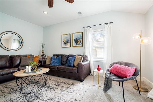 4866 BARFIELD RD, Memphis, TN 38117