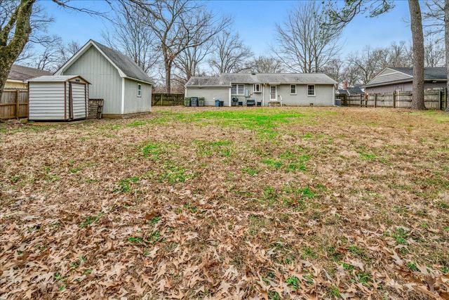 4866 BARFIELD RD, Memphis, TN 38117