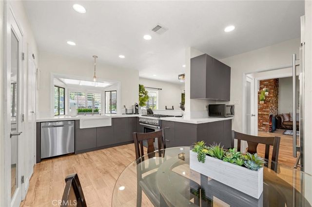 5932 Lubao ave, Woodland Hills, CA 91367