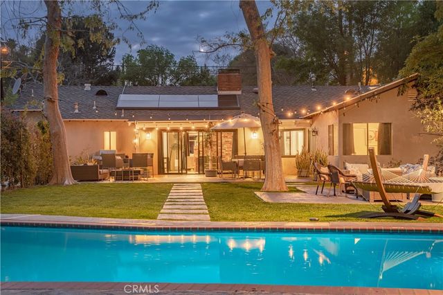 5932 Lubao ave, Woodland Hills, CA 91367