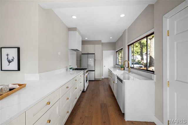 514 S Gore Avenue, St Louis, MO 63119