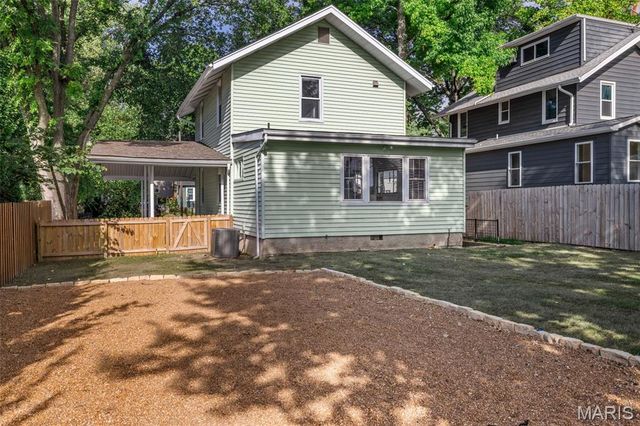 514 S Gore Avenue, St Louis, MO 63119