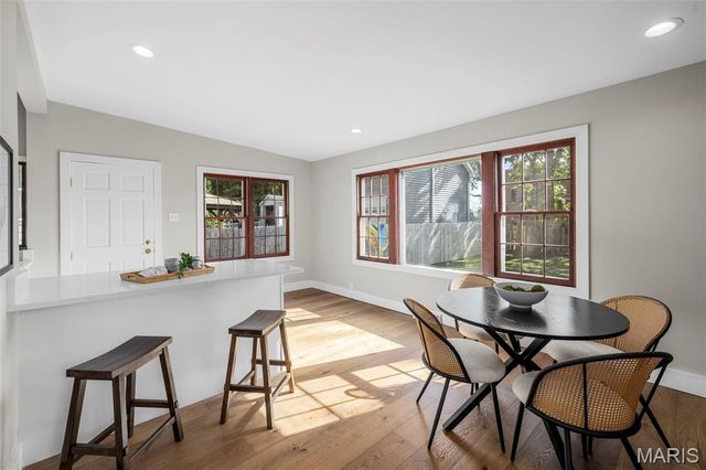 514 S Gore Avenue, St Louis, MO 63119