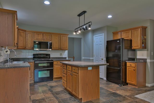 4500 KIRKDALE CT, Columbia, MO 65203