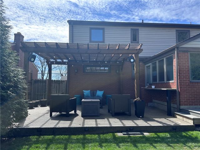 435 Salvini Drive, Scott Twp, PA 15243