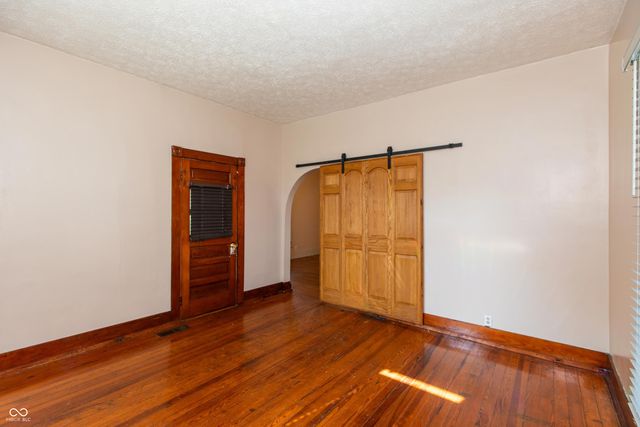 2204 Maple Street, Columbus, IN 47201