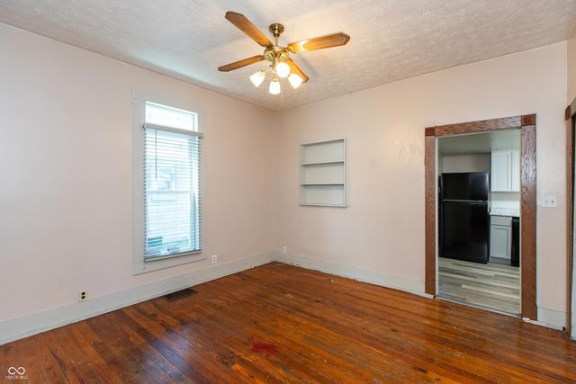 2204 Maple Street, Columbus, IN 47201