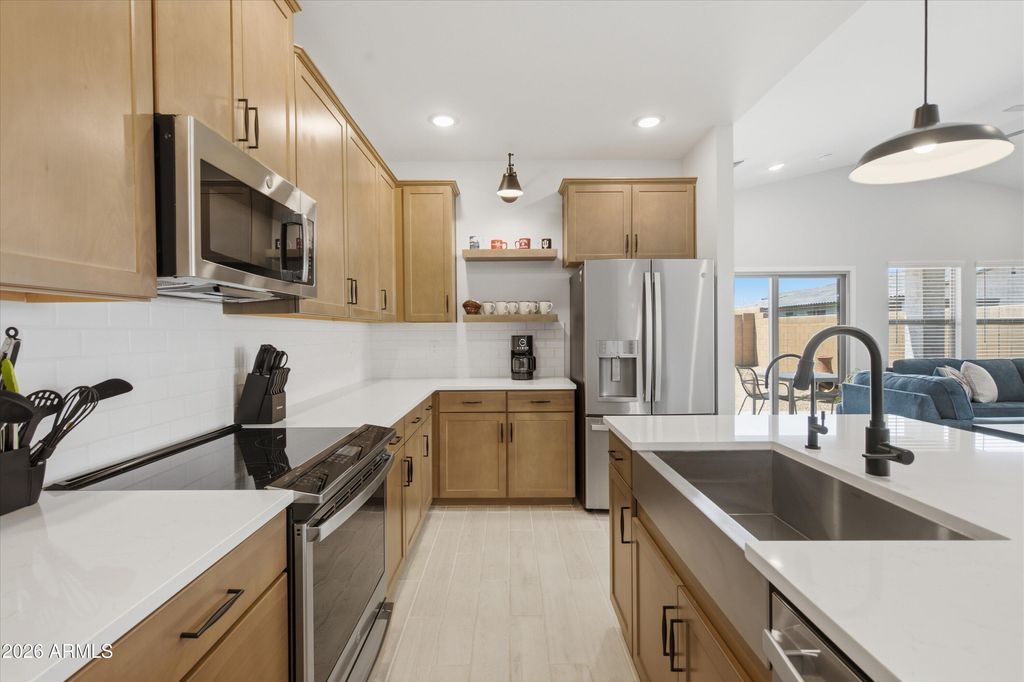 42435 W ROJO Street, Maricopa, AZ 85138 — exterior