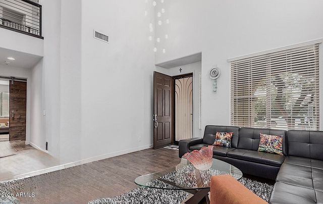 2012 W CHIMNEY ROCK Road, Phoenix, AZ 85085