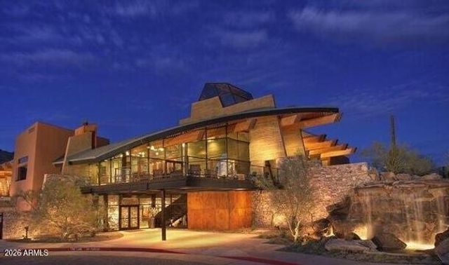 2012 W CHIMNEY ROCK Road, Phoenix, AZ 85085