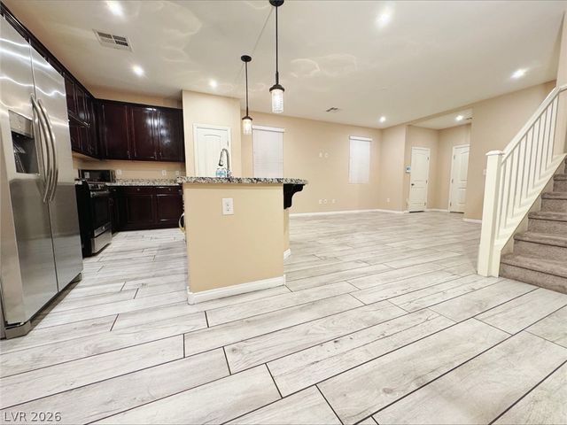 5660 Alta Peak Court, Las Vegas, NV 89118