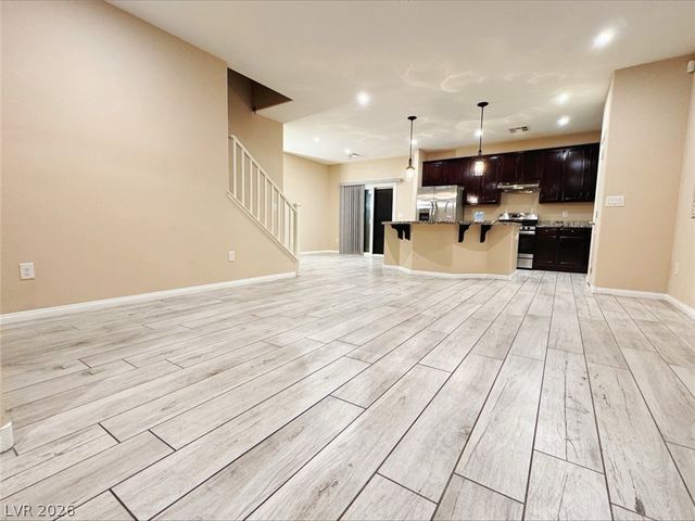 5660 Alta Peak Court, Las Vegas, NV 89118