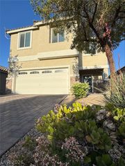 5660 Alta Peak Court, Las Vegas, NV 89118