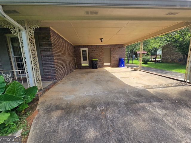 155 Medford Drive, Fayetteville, GA 30215