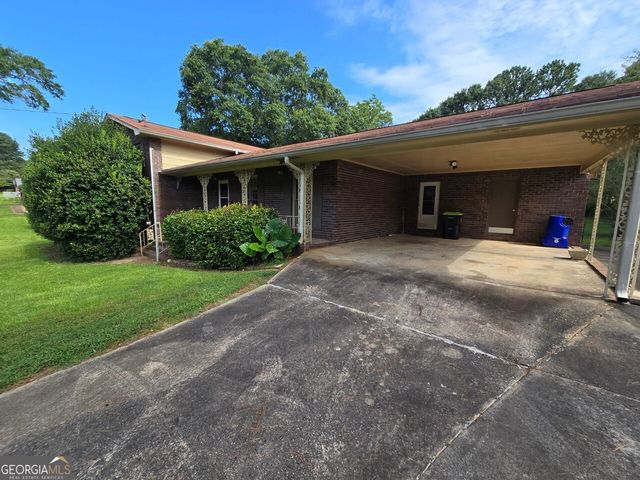 155 Medford Drive, Fayetteville, GA 30215