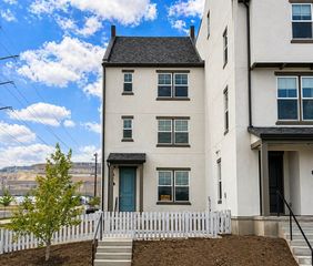11786 S FLYING FISH DR #613, South Jordan, UT 84095
