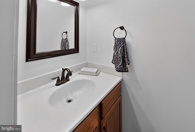 401 W MORLATTON RD, Douglassville, PA 19518