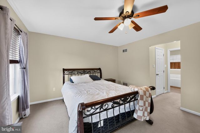 401 W MORLATTON RD, Douglassville, PA 19518