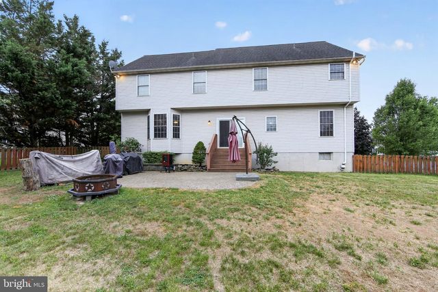 401 W MORLATTON RD, Douglassville, PA 19518