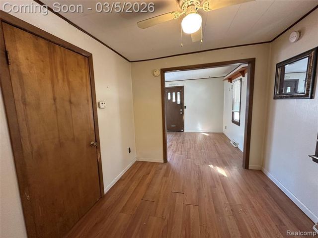 1119 W Bergin Avenue, Flint, MI 48507