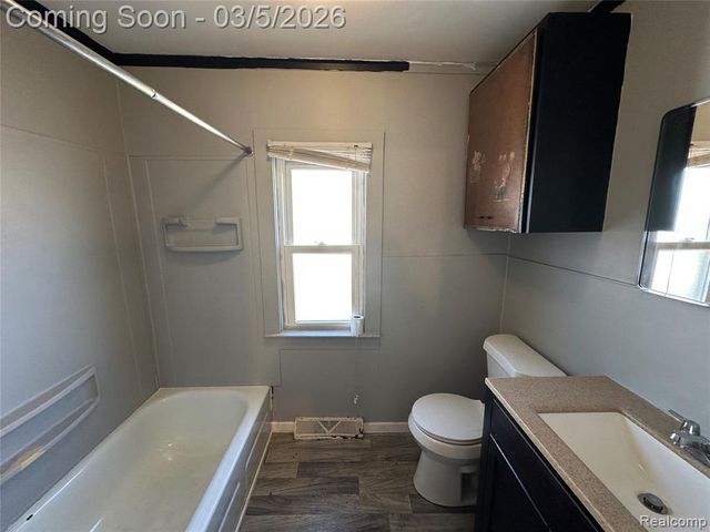 1119 W Bergin Avenue, Flint, MI 48507