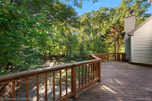 6835 High Ridge Road, West Bloomfield, MI 48324