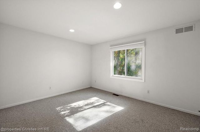6835 High Ridge Road, West Bloomfield, MI 48324