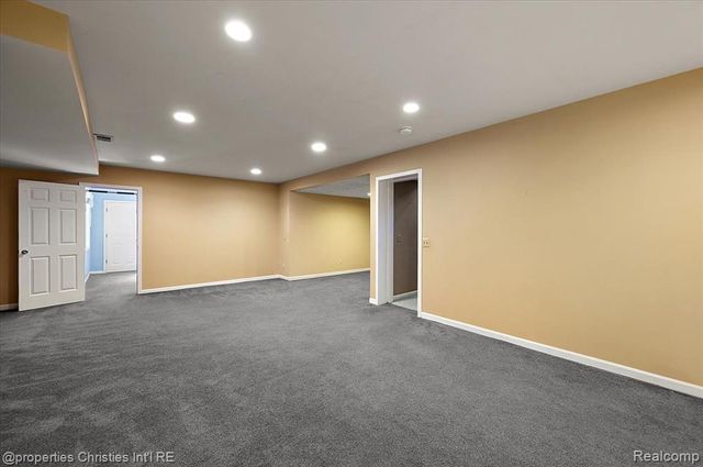 6835 High Ridge Road, West Bloomfield, MI 48324