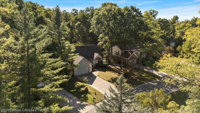 6835 High Ridge Road, West Bloomfield, MI 48324
