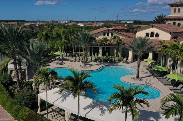 9093 Glenforest DR, Naples, FL 34120