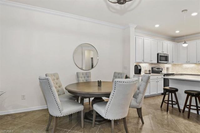 9093 Glenforest DR, Naples, FL 34120