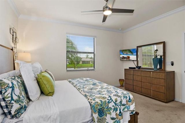 9093 Glenforest DR, Naples, FL 34120