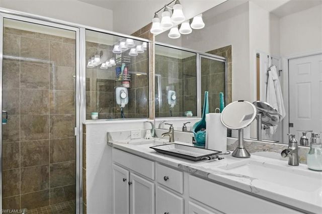 9093 Glenforest DR, Naples, FL 34120
