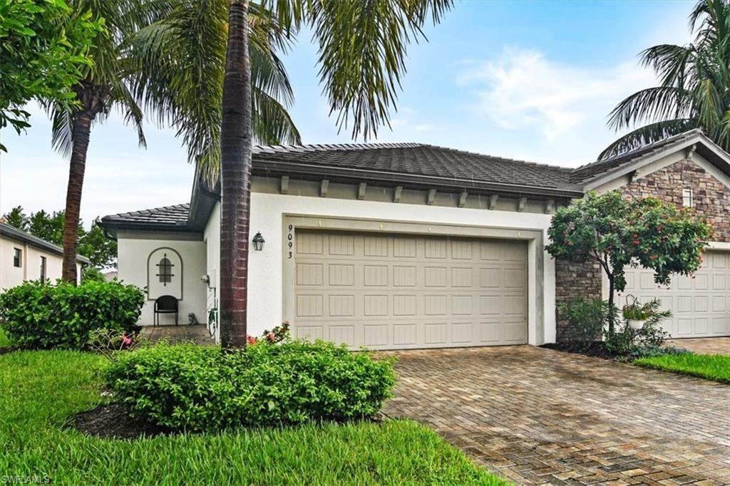 9093 Glenforest DR, Naples, FL 34120
