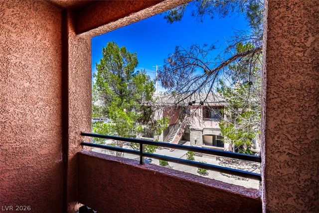 7632 Pacific Hills Avenue 203, Las Vegas, NV 89128