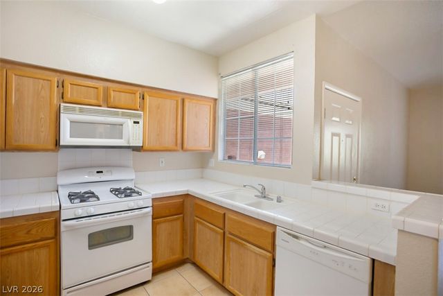 7632 Pacific Hills Avenue 203, Las Vegas, NV 89128