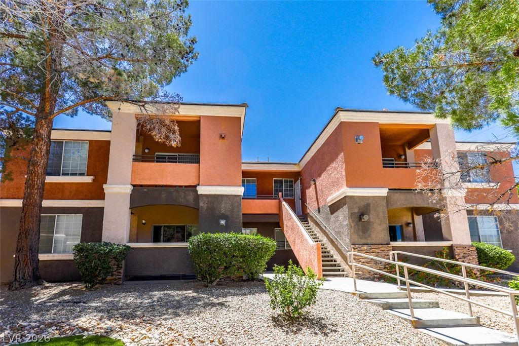 7632 Pacific Hills Avenue 203, Las Vegas, NV 89128
