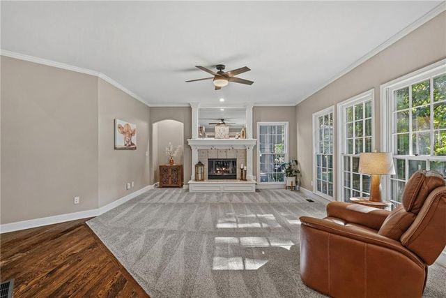 11573 S Brentwood Drive, Olathe, KS 66061