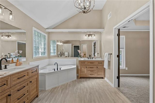11573 S Brentwood Drive, Olathe, KS 66061