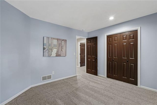 11573 S Brentwood Drive, Olathe, KS 66061