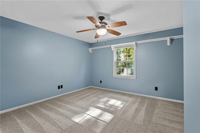 11573 S Brentwood Drive, Olathe, KS 66061