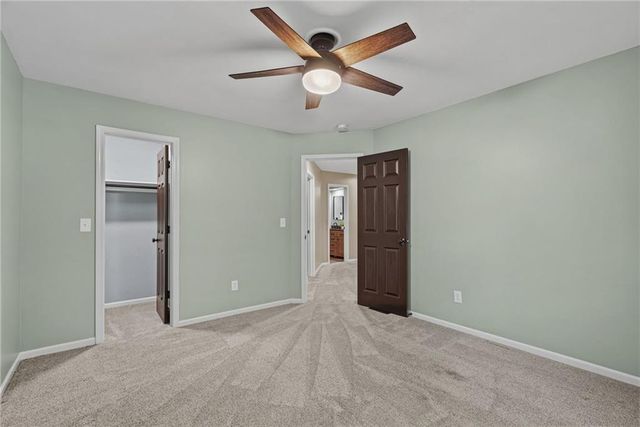 11573 S Brentwood Drive, Olathe, KS 66061