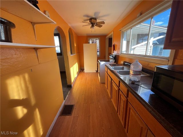 238 Moore Street, East Liverpool, OH 43920