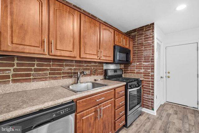 520 49TH ST NE, Washington, DC 20019