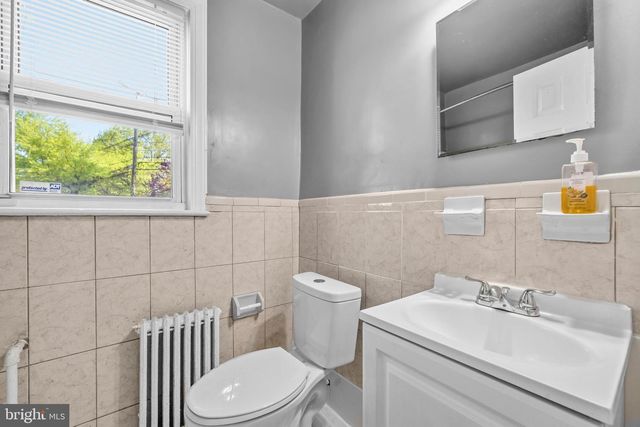 520 49TH ST NE, Washington, DC 20019